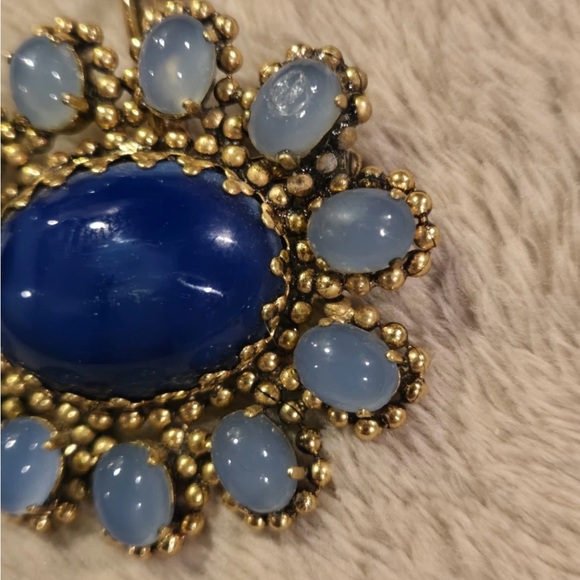 Vintage Christian Dior 1965 Blue Poured Glass Cabochon Flower Pendant Brooch - Picture 2 of 6